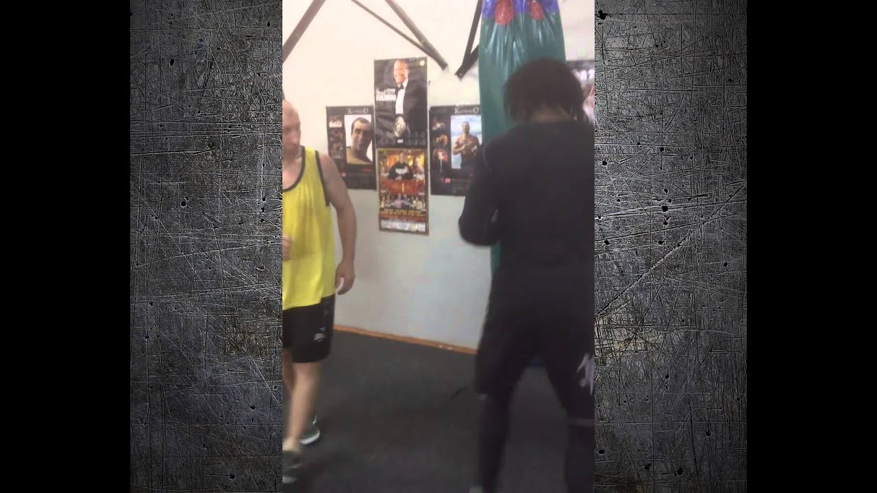 Бокс у міжсезоння: архівне відео залу Grizzly MMA